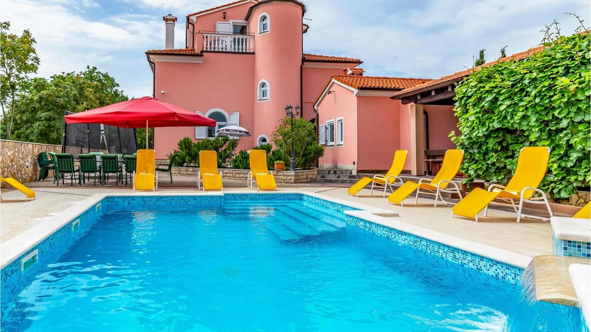Holiday home 8 Bedroom Lovely Home In Pula Croatia