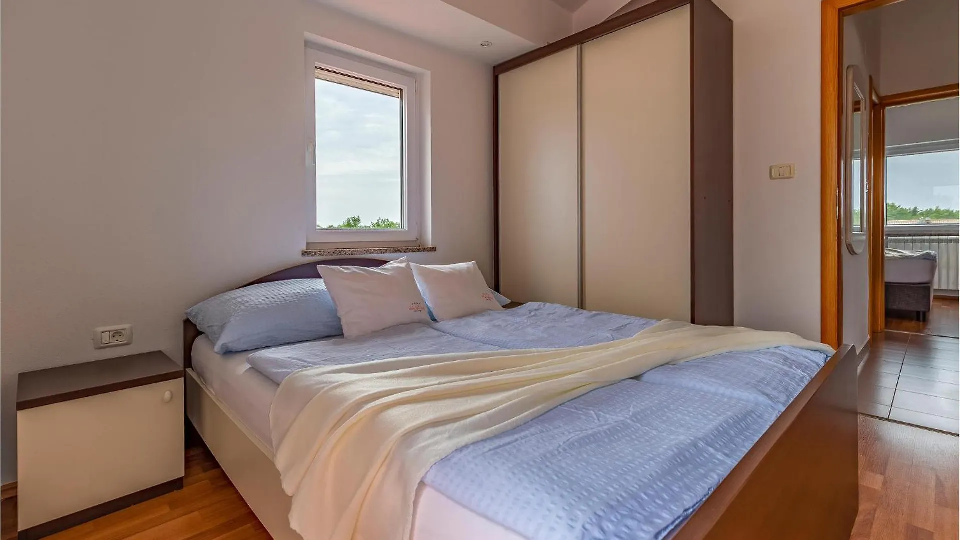 8 Bedroom Lovely Home In Pula Holiday home