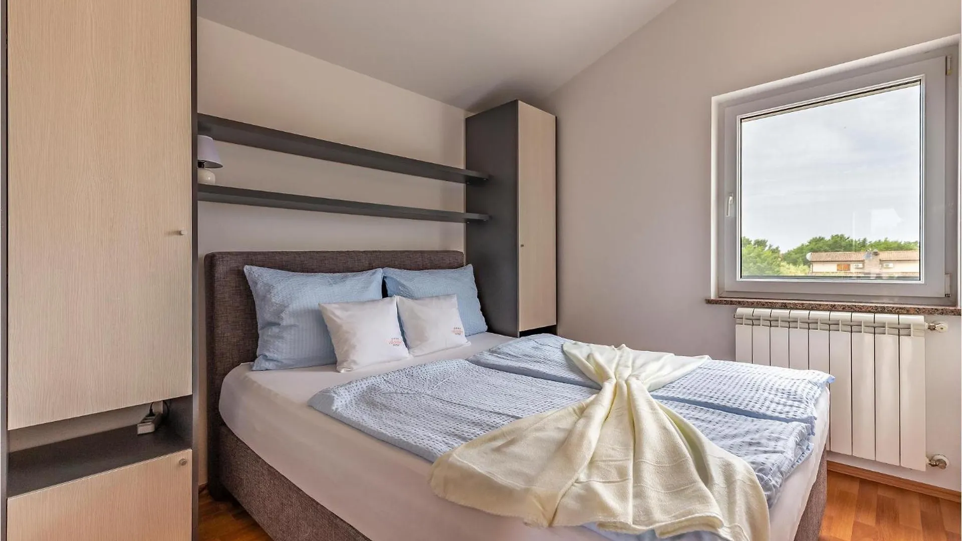 8 Bedroom Lovely Home In Pula Holiday home