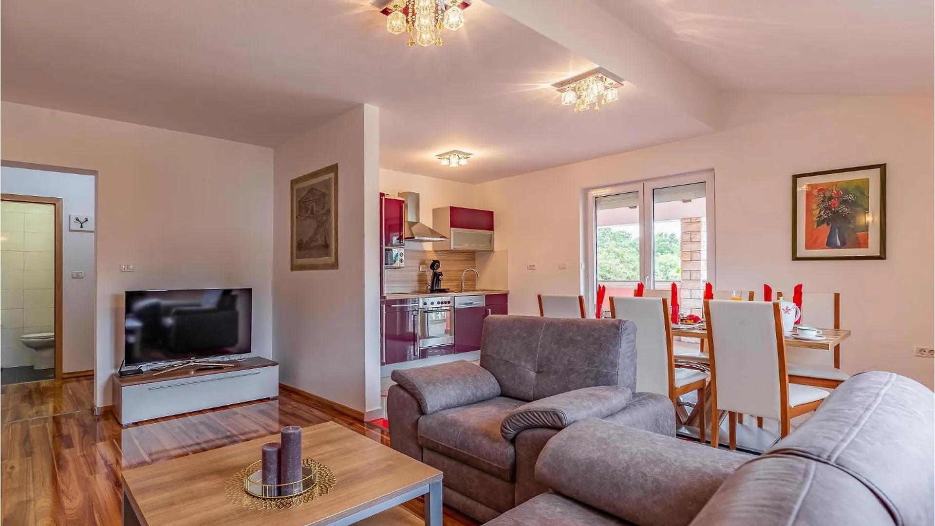 8 Bedroom Lovely Home In Pula 0*,