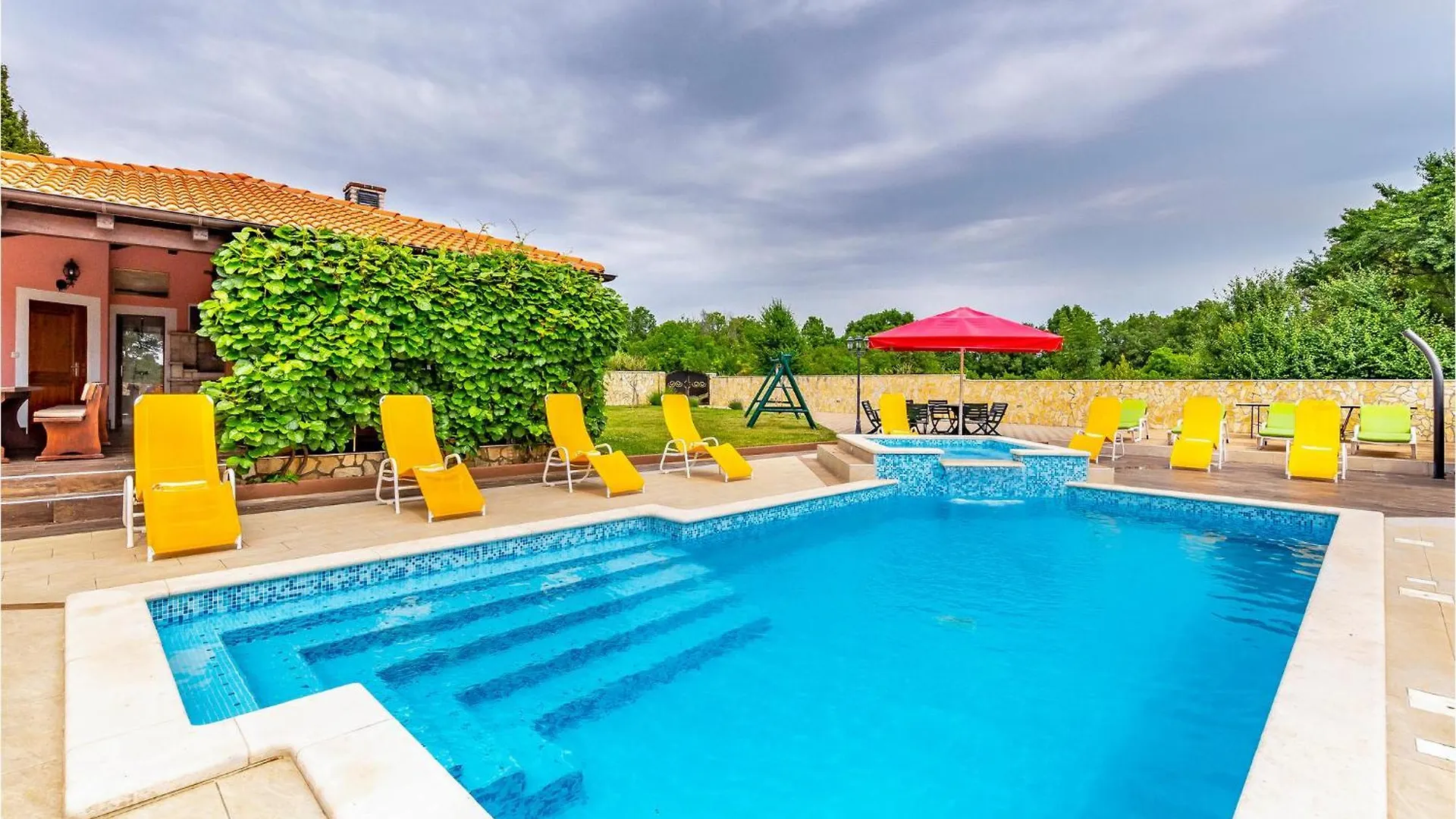 8 Bedroom Lovely Home In Pula Holiday home